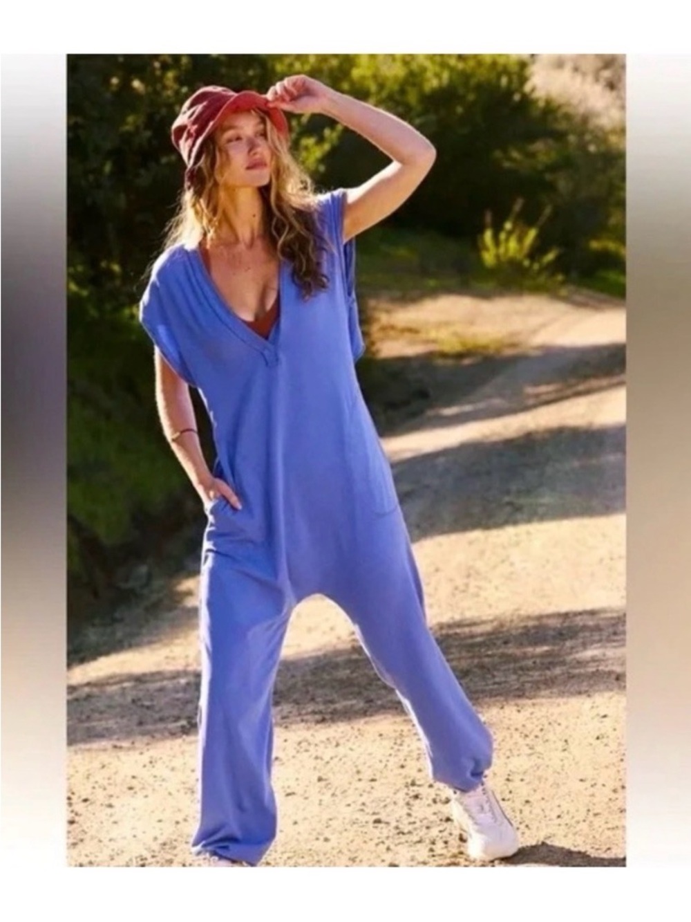 FREE PEOPLE MOVEMENT HOT SHOT V-NECK ONSIE / VIOLET SPLENDOR